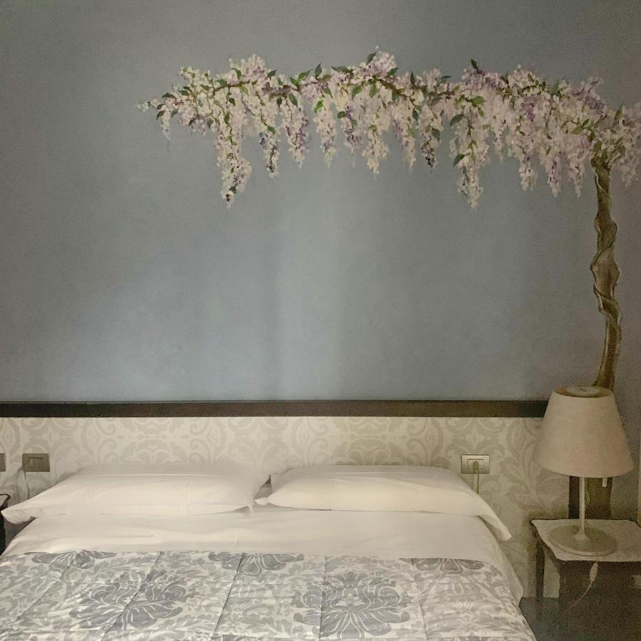 Cortiletto D'Alba Camere Con Ristorante Exterior photo